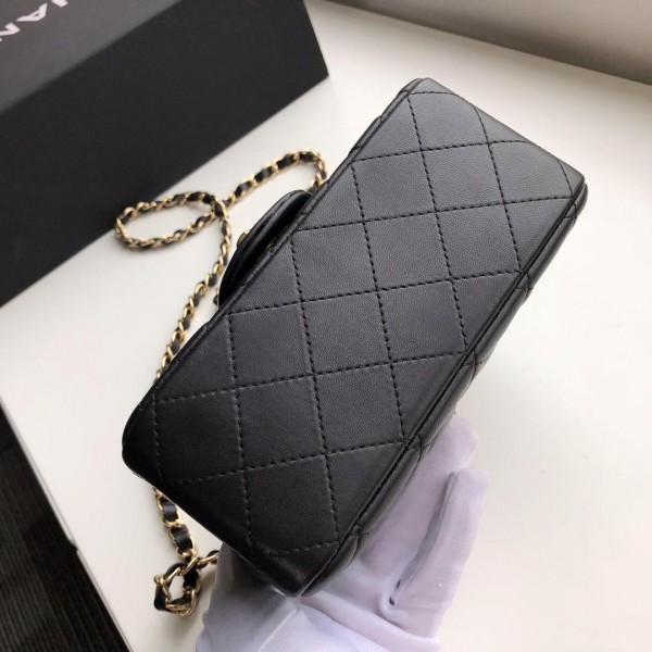 Ch**el Flap Bag Lambskin Goldr Hardware Black 17cm Bagsaa