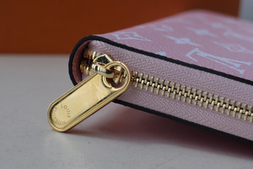 L0vis Vvtt0n Micro Pochette Accessories Zipper wallet Red 