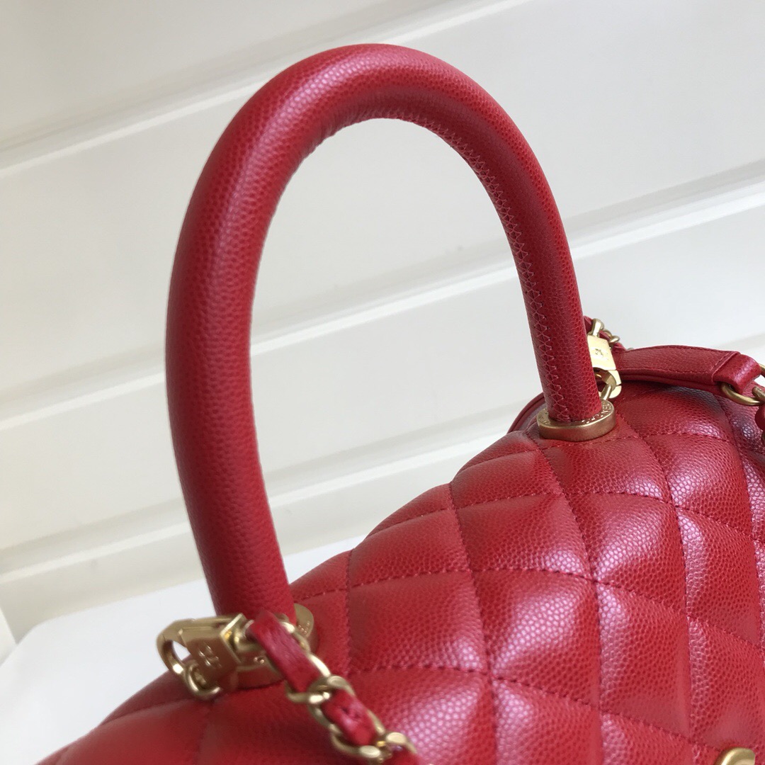 Ch**el Coco Handle Gold Caviar Red 24 cm