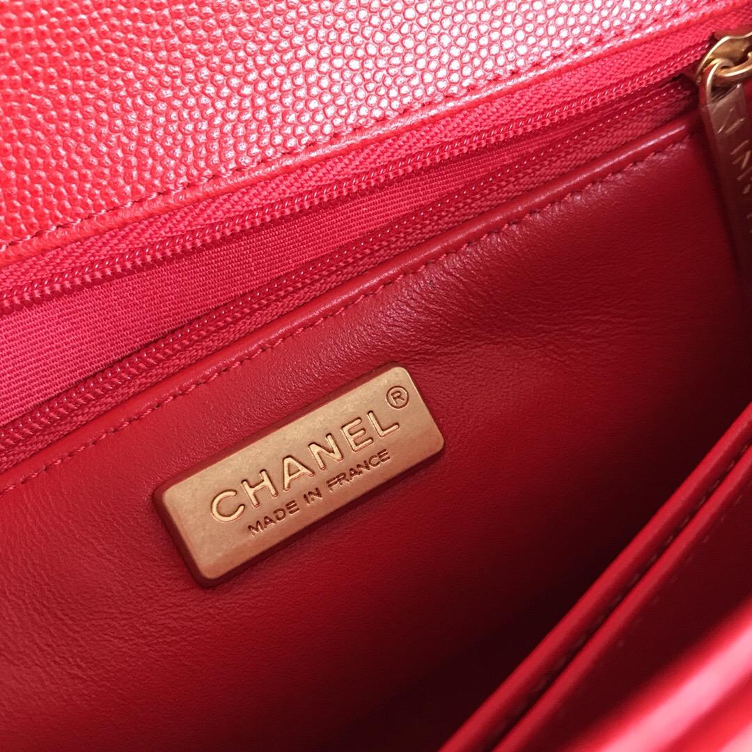 Ch**el Coco Handle Gold Caviar Red 24 cm
