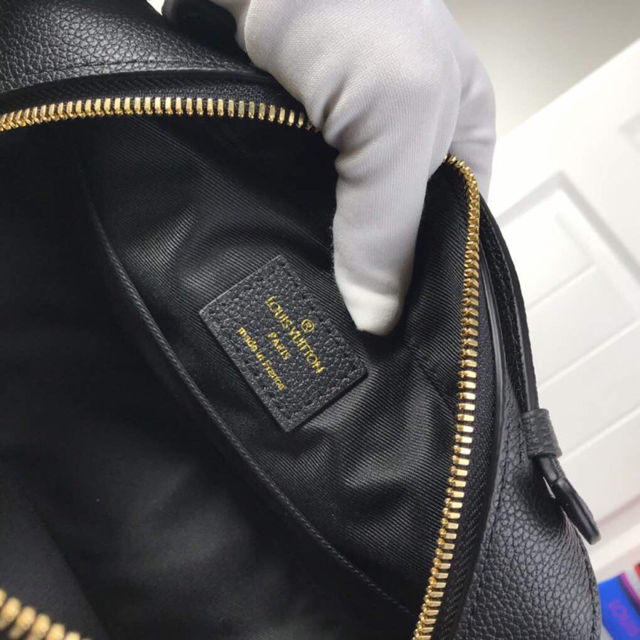 L0vis Vvtt0n Saintonge Monogram Empreinte Leather M44593