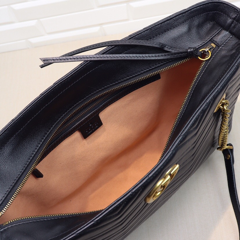 Gvc*1 GG Marmont matelassé medium tote Black 524578