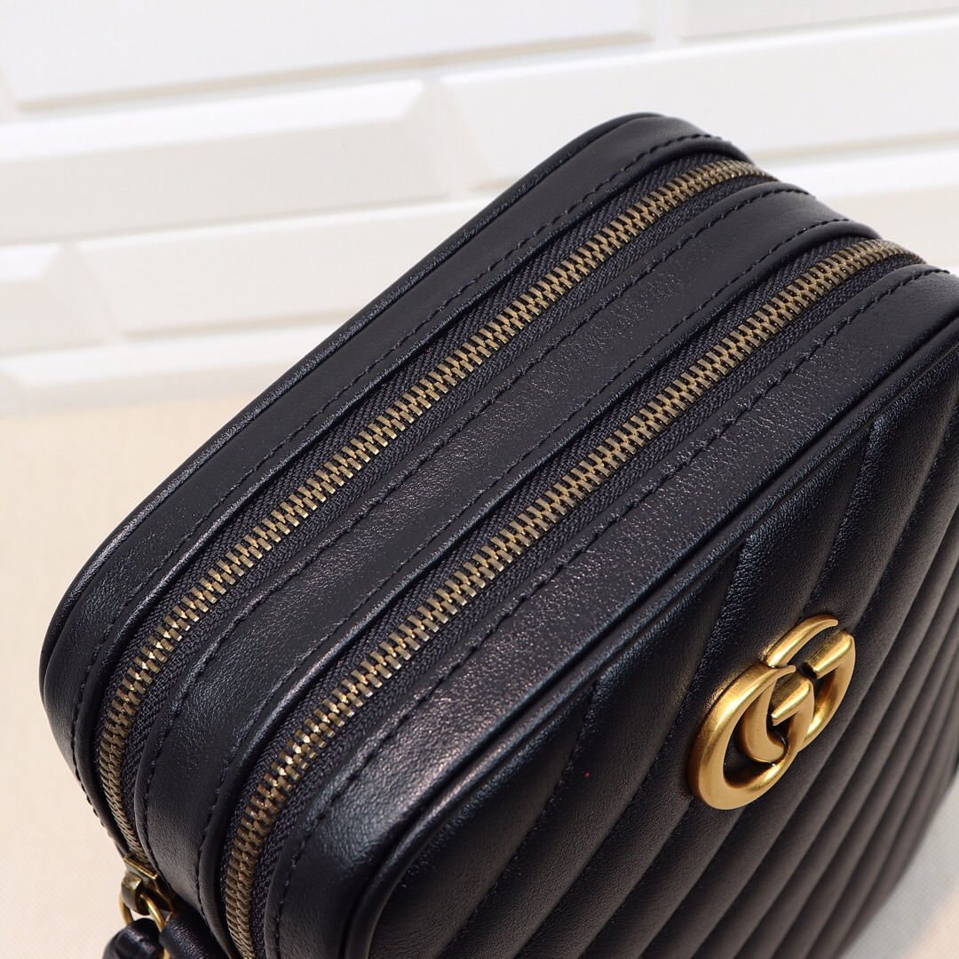 Gvc*1 GG Marmont mini shoulder bag Black 550155