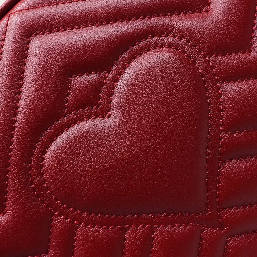 Gvc*1 GG Marmont mini round shoulder bag Red 550154