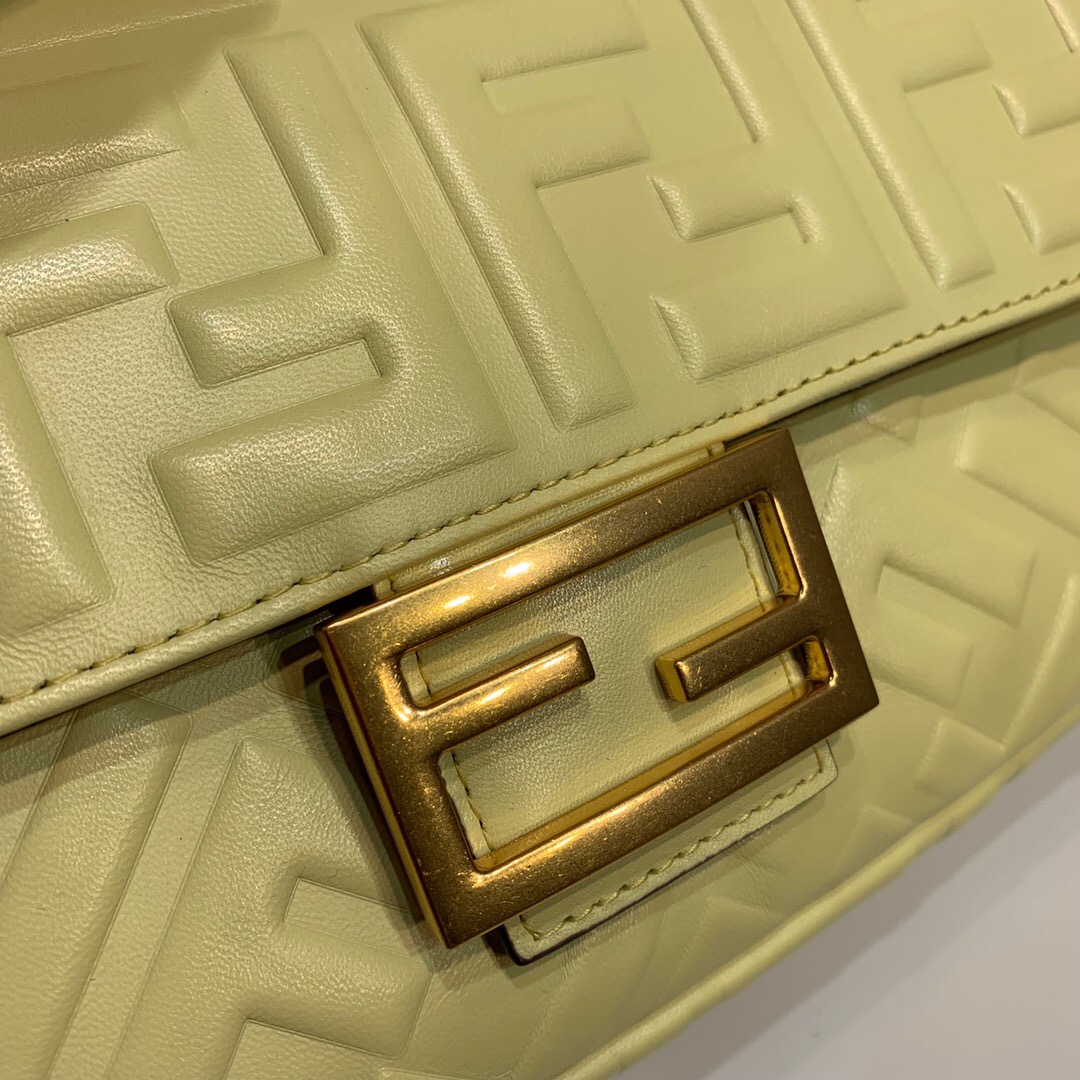 F**di Medium Baguette Yellow 26cm
