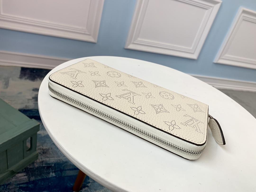 LV Zippy Wallet M58429 Mahina Leather White