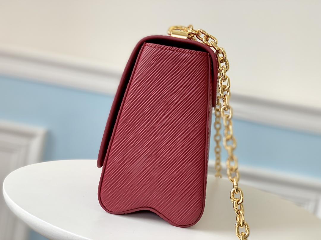 L0vis Vvtt0n Twist MM M25229 Red Size 23 x 17 x 9.5 cm