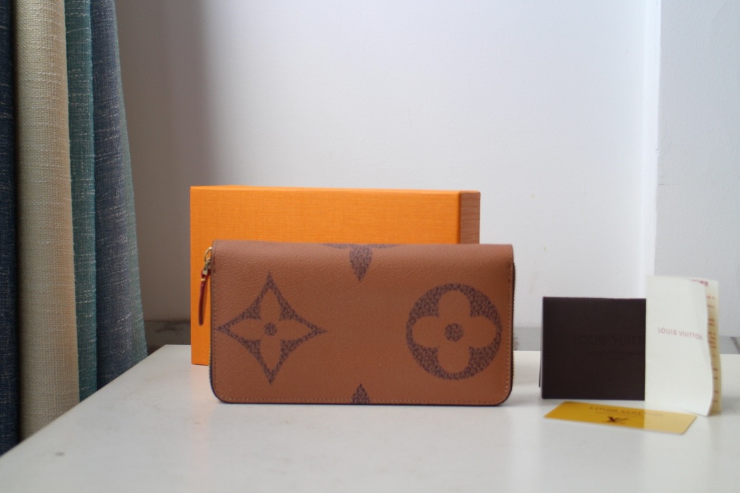 LV Zippy Wallet Small Leather M67687