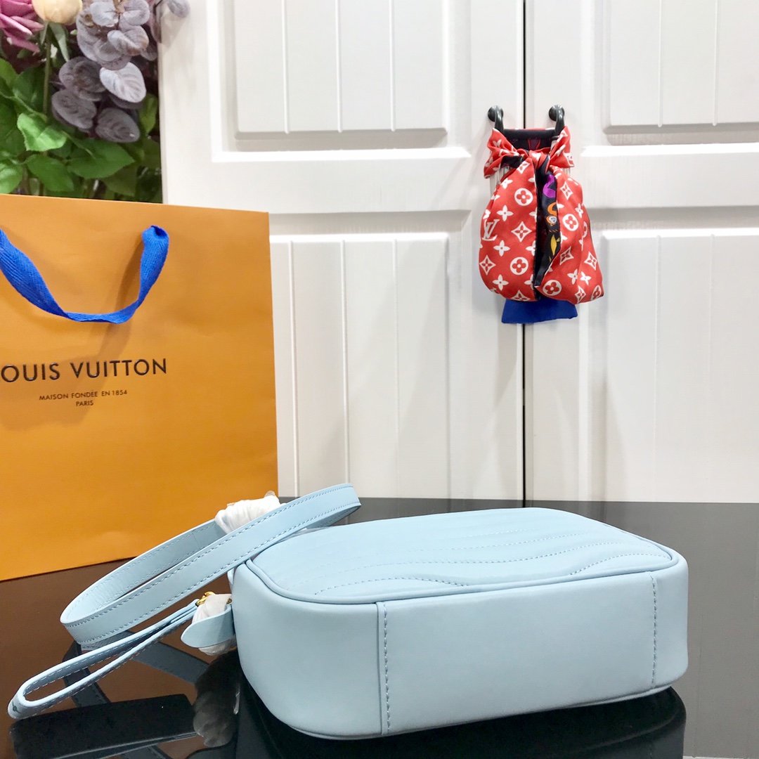 L0vis Vvtt0n New Wave Camera Bag