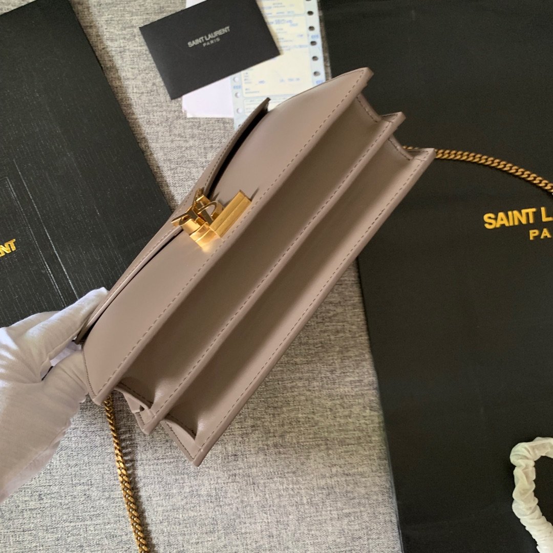 Y51 Calfskin chain bag