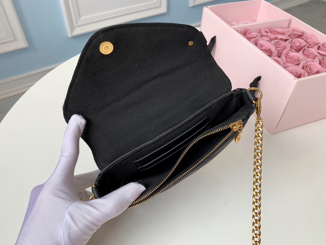 L0vis Vvtt0n NEW WAVE CHAIN POCHETTE M63929 18CM