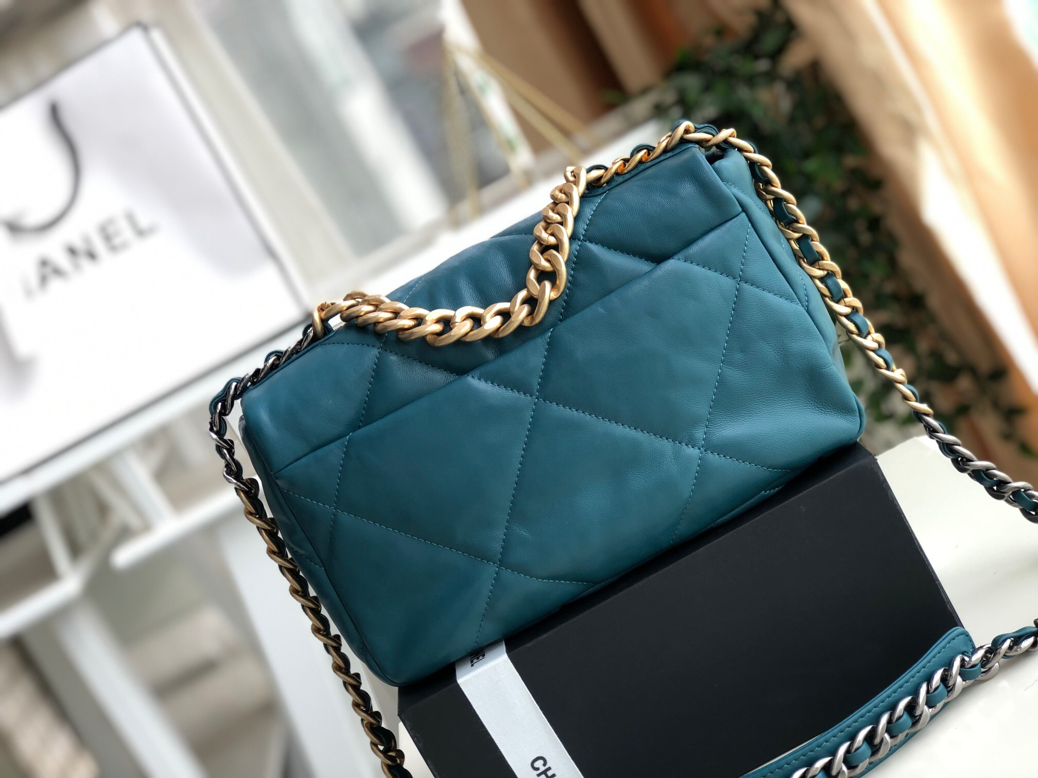 Ch**el 2019 New bag 26cm