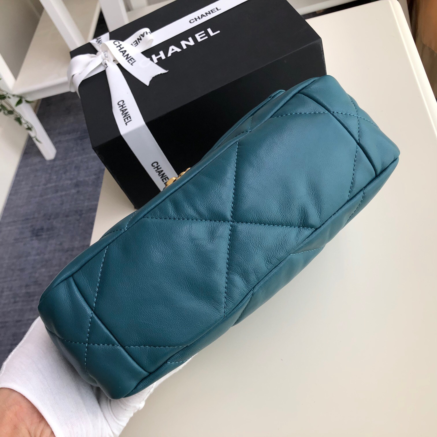Ch**el 2019 New bag 26cm