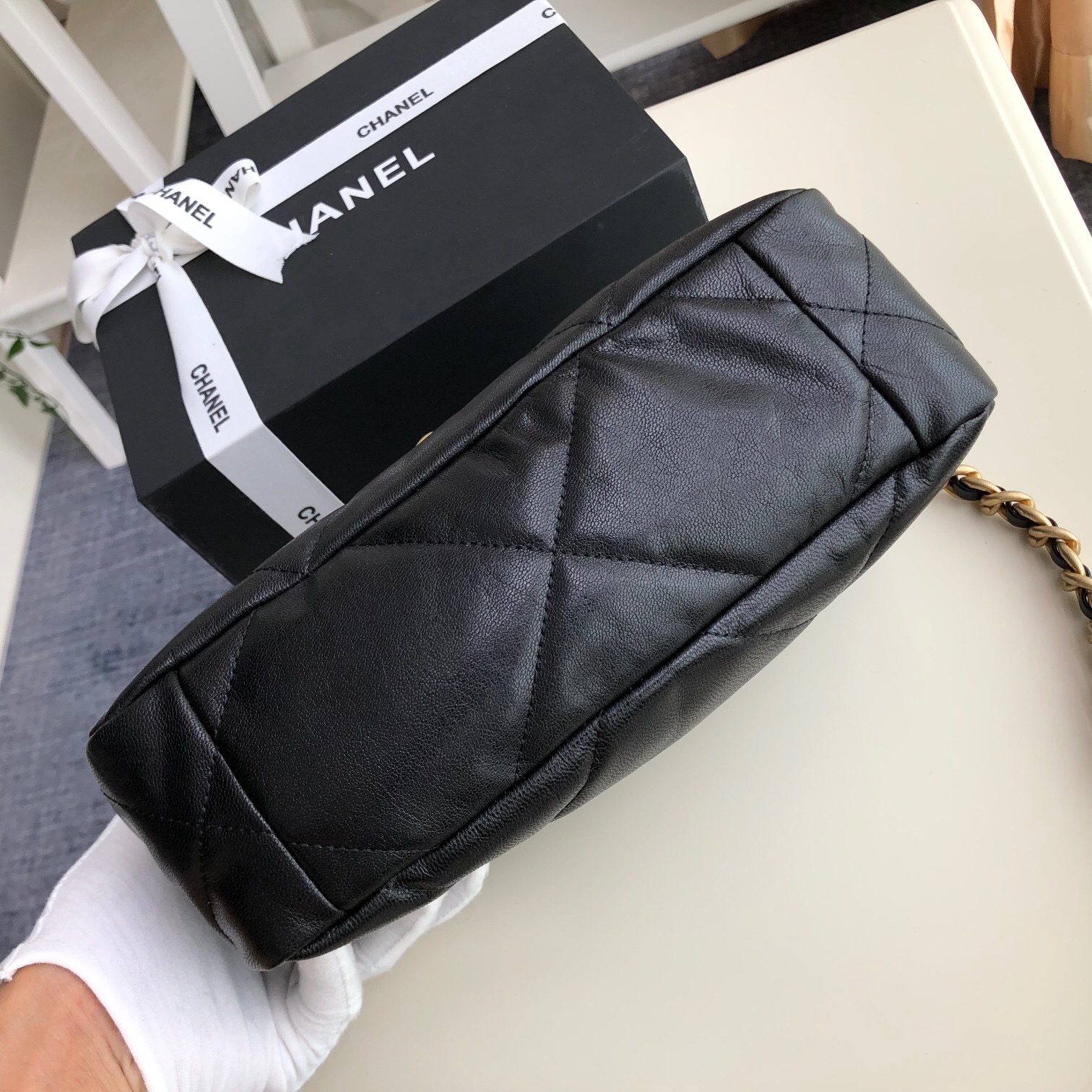 Ch**el 2019 New bag 26cm Black