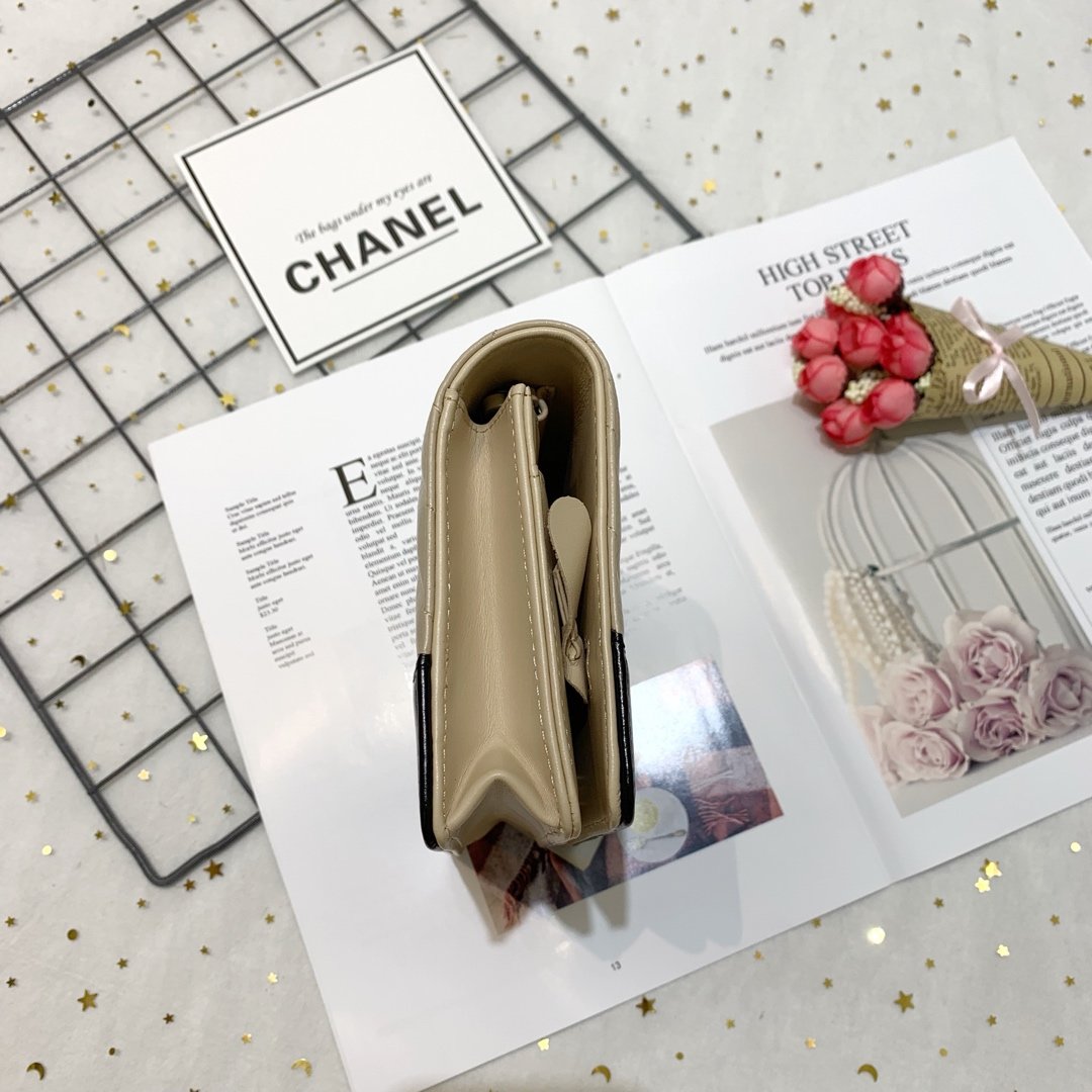 Ch**el Chevron Calfskin Gabrielle Woc bag