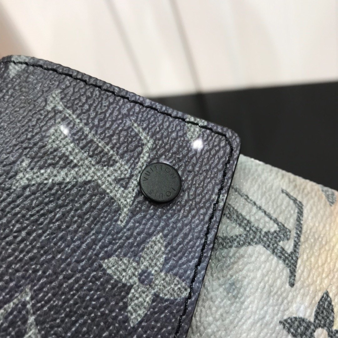 LV Pouch Alpha Triple N44417