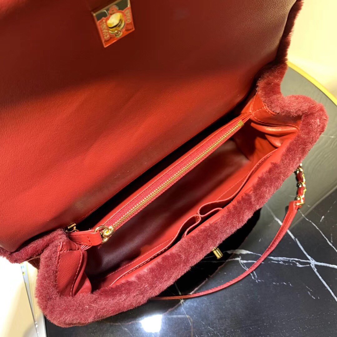 Ch**el bag 28cm red