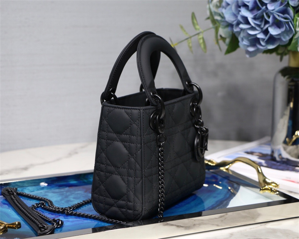 LADY D10r ULTRA MATTE 17cm