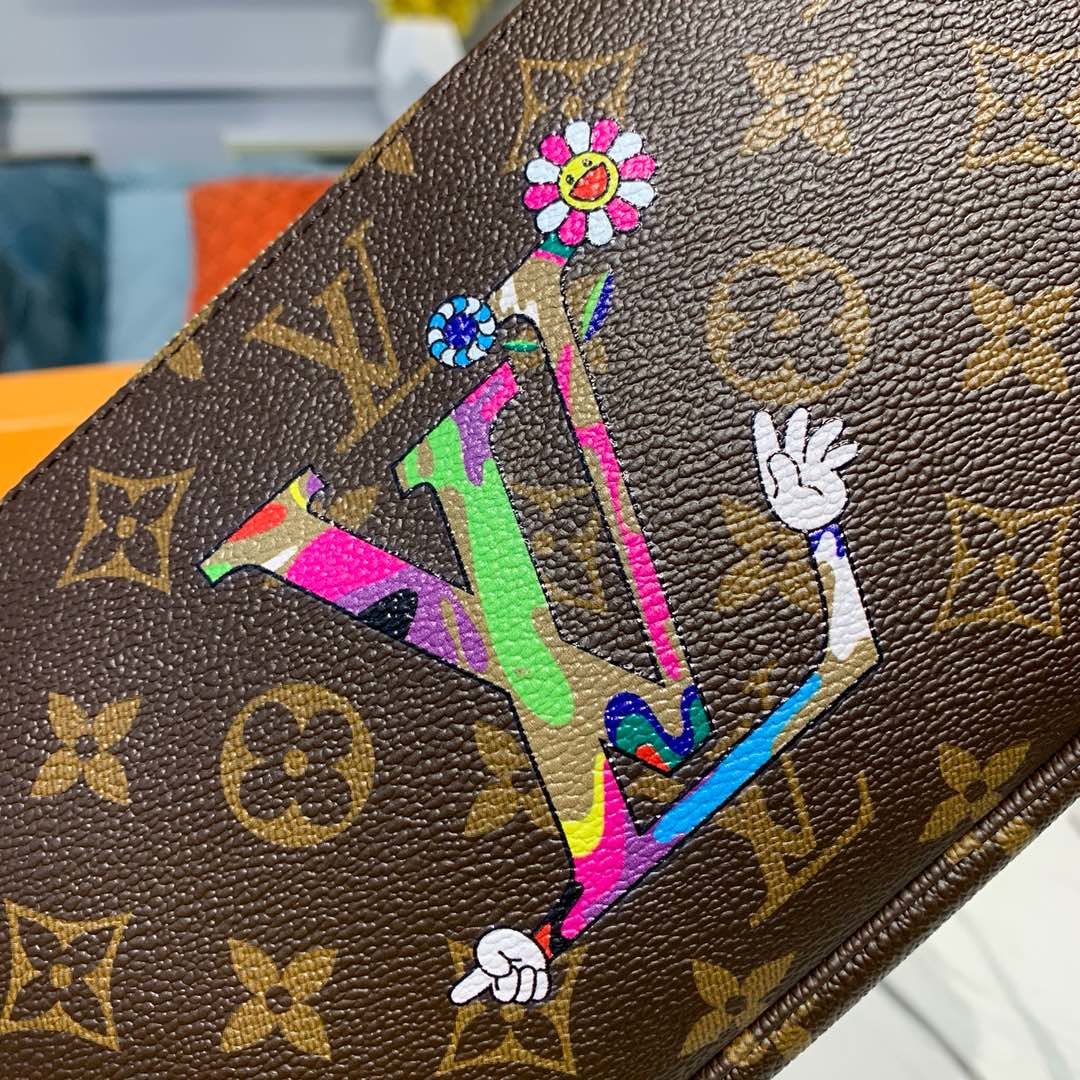 LV POCHETTE ACCESSOIRES