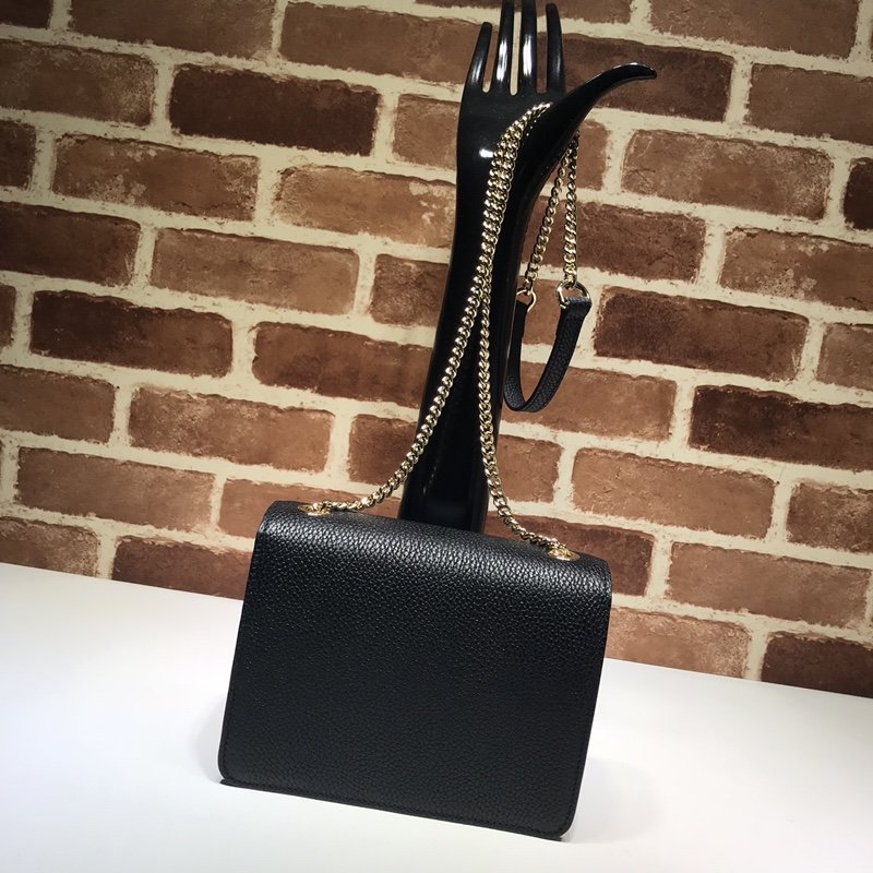 Gvc*1 510304 Interlocking Chain Black Leather Cross Body Bag