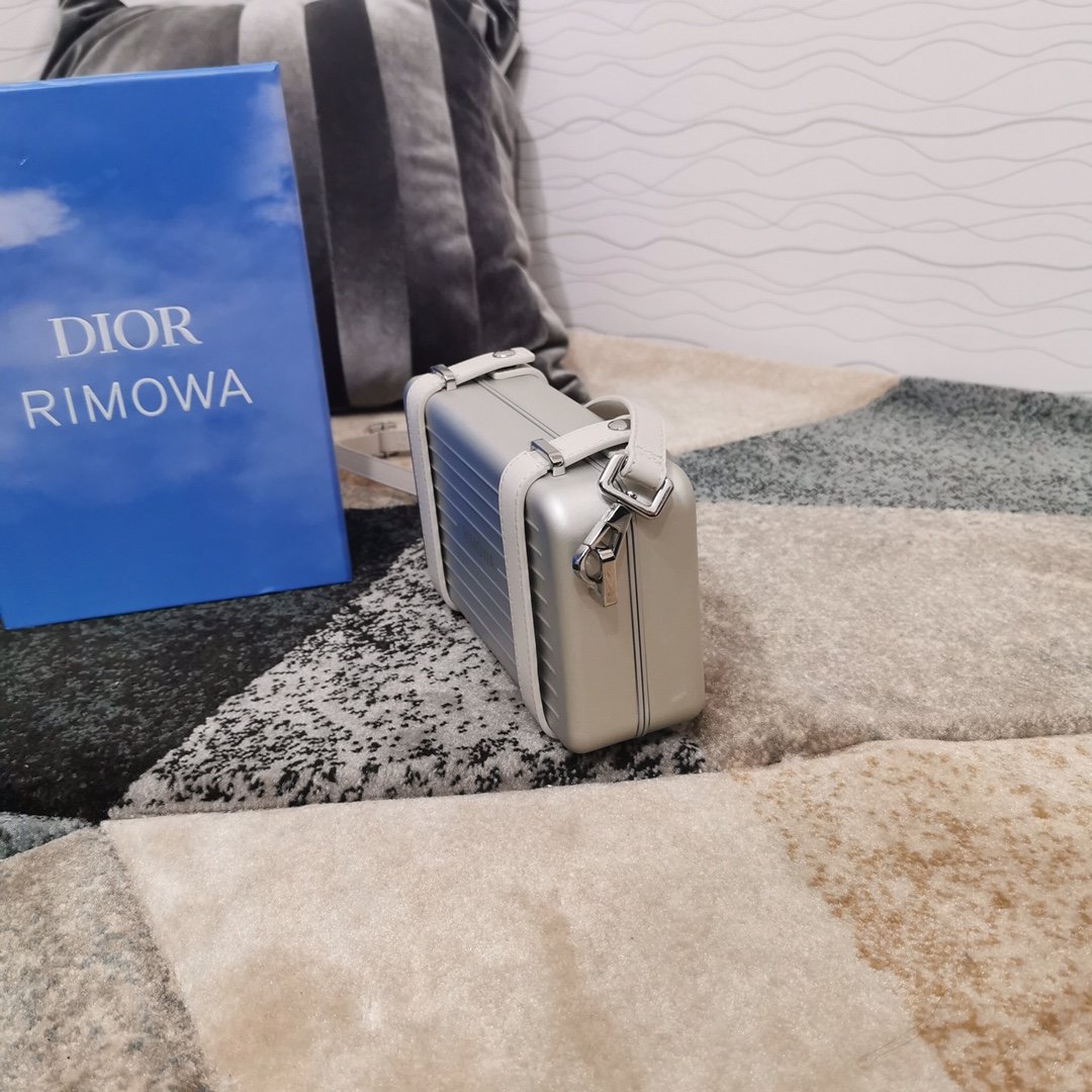 D10r Mini Travel Box