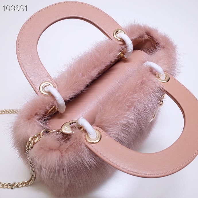 D10r Mini Lady 17CM 002