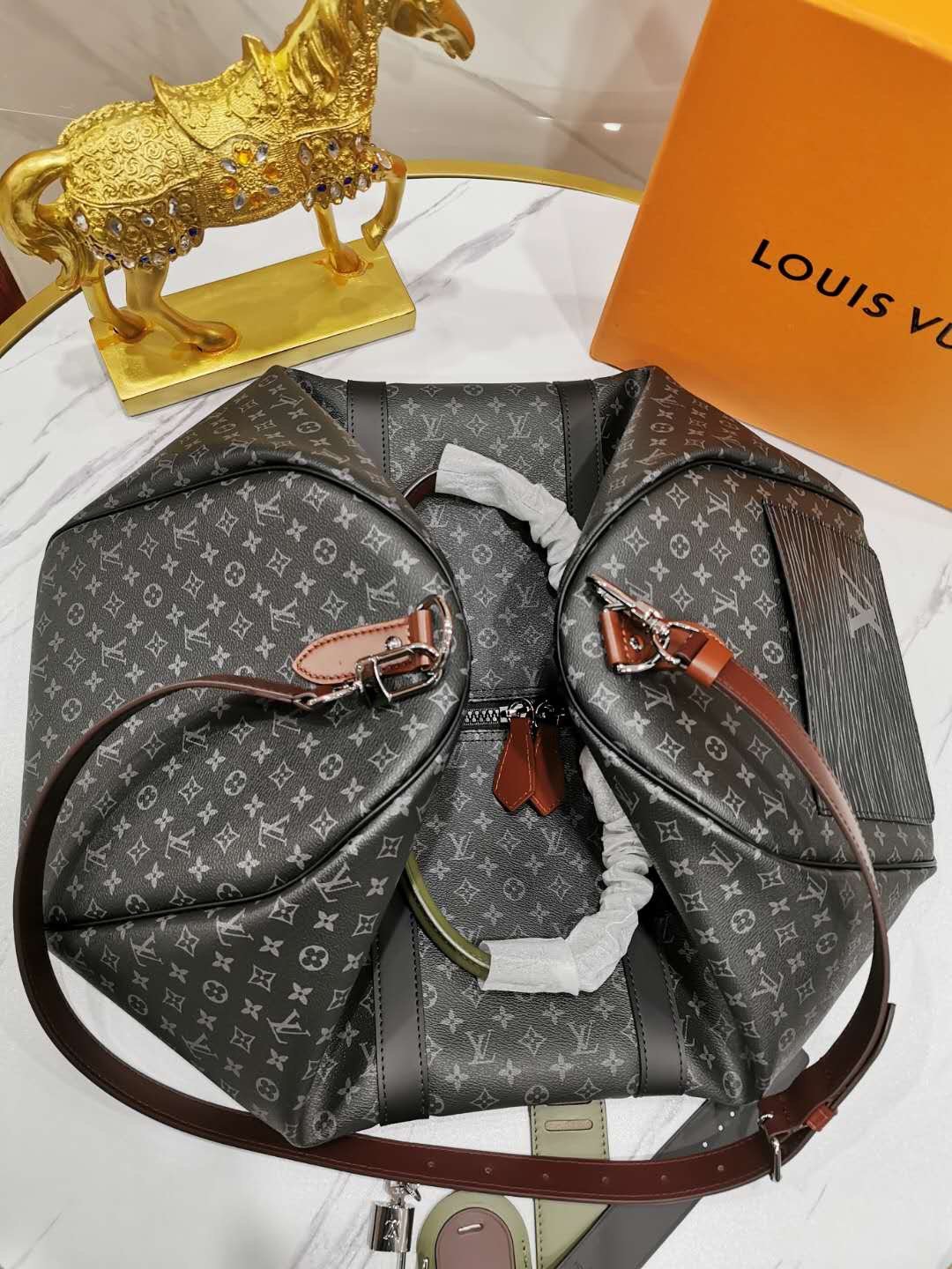 L0vis Vvtt0n M58669 Keepall 50