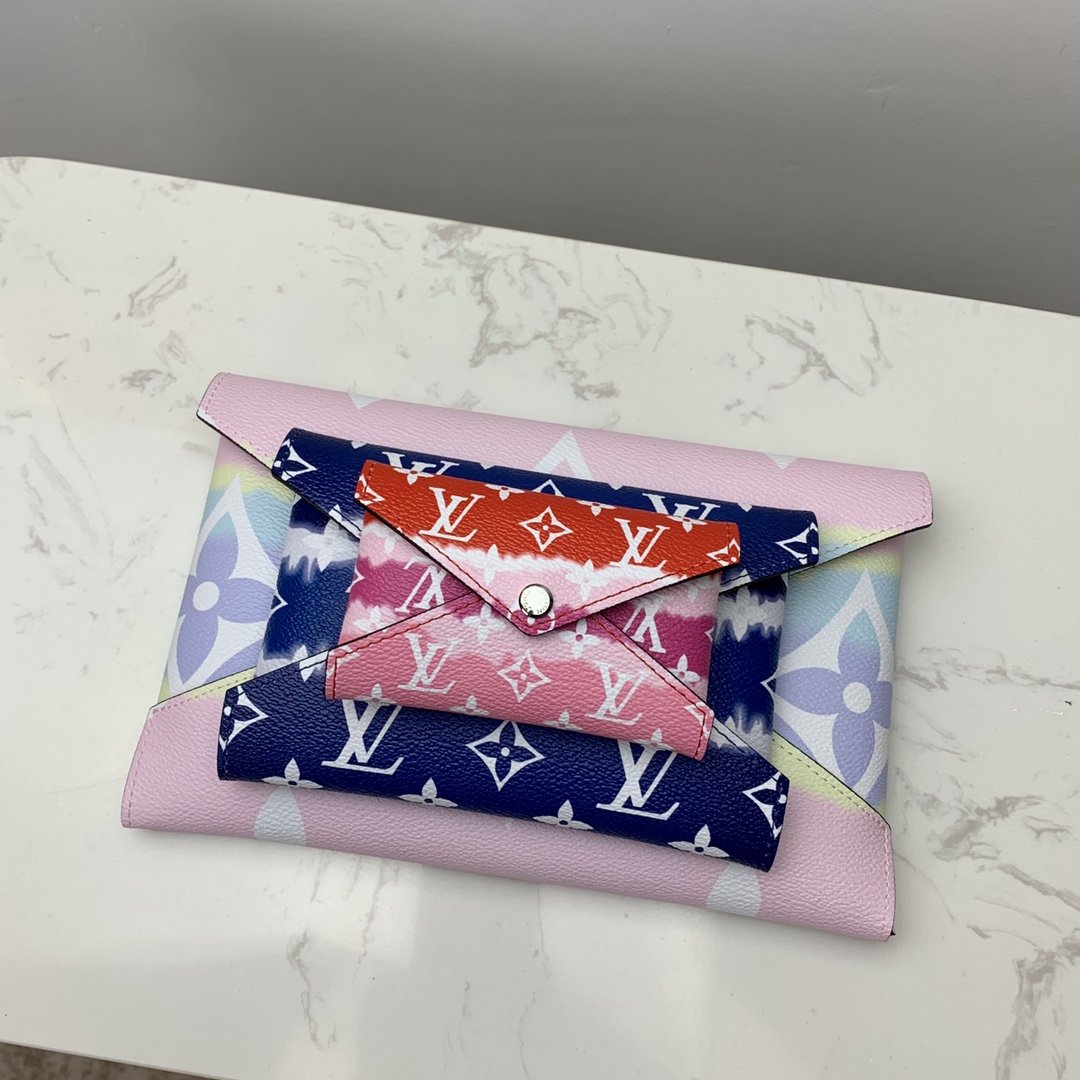 L0vis Vvtt0n Escale Pochette M69119