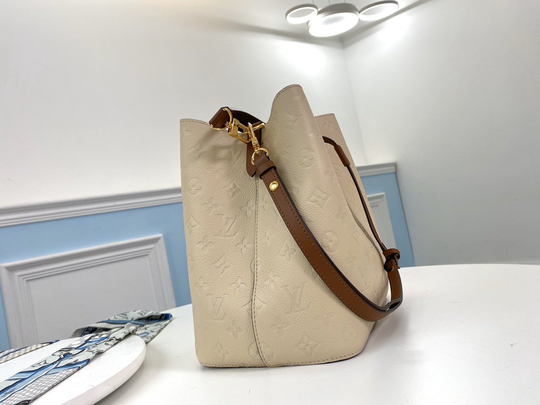 L0vis Vvtt0n M45307 Monogram NéoNoé Bag