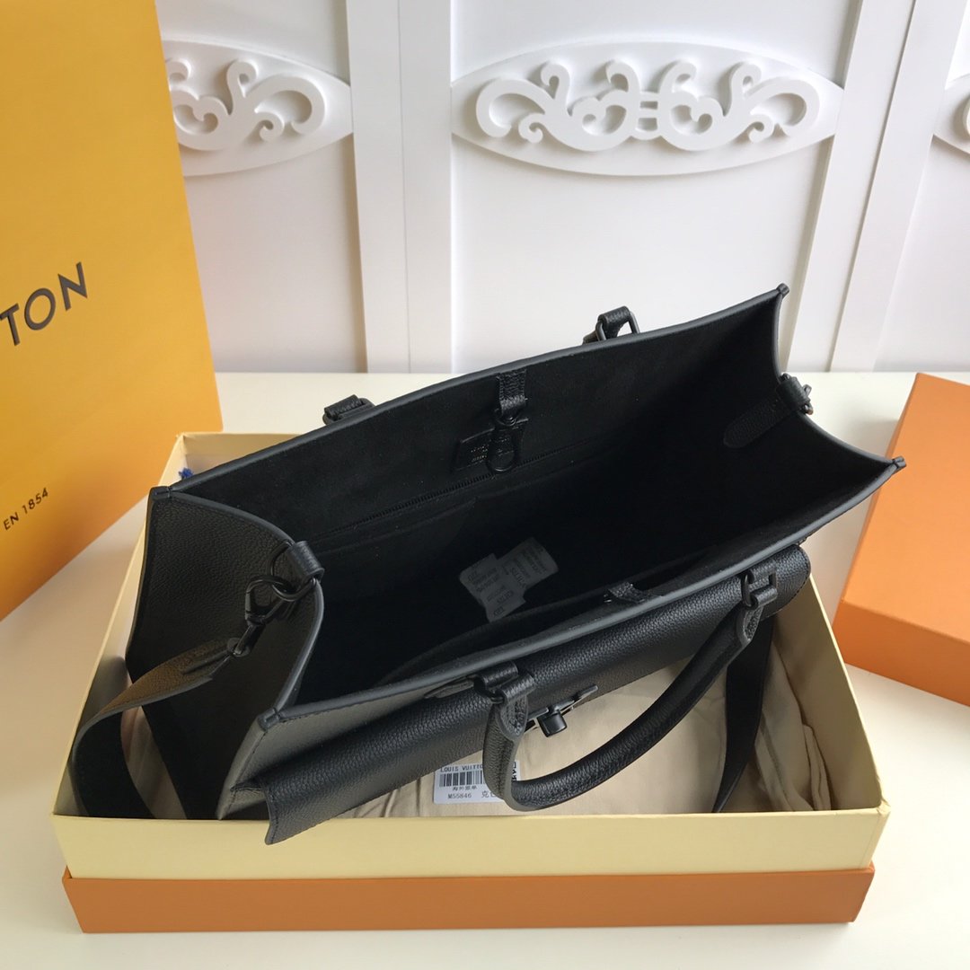 L0vis Vvtt0n Lockme large Tote M55846 Black