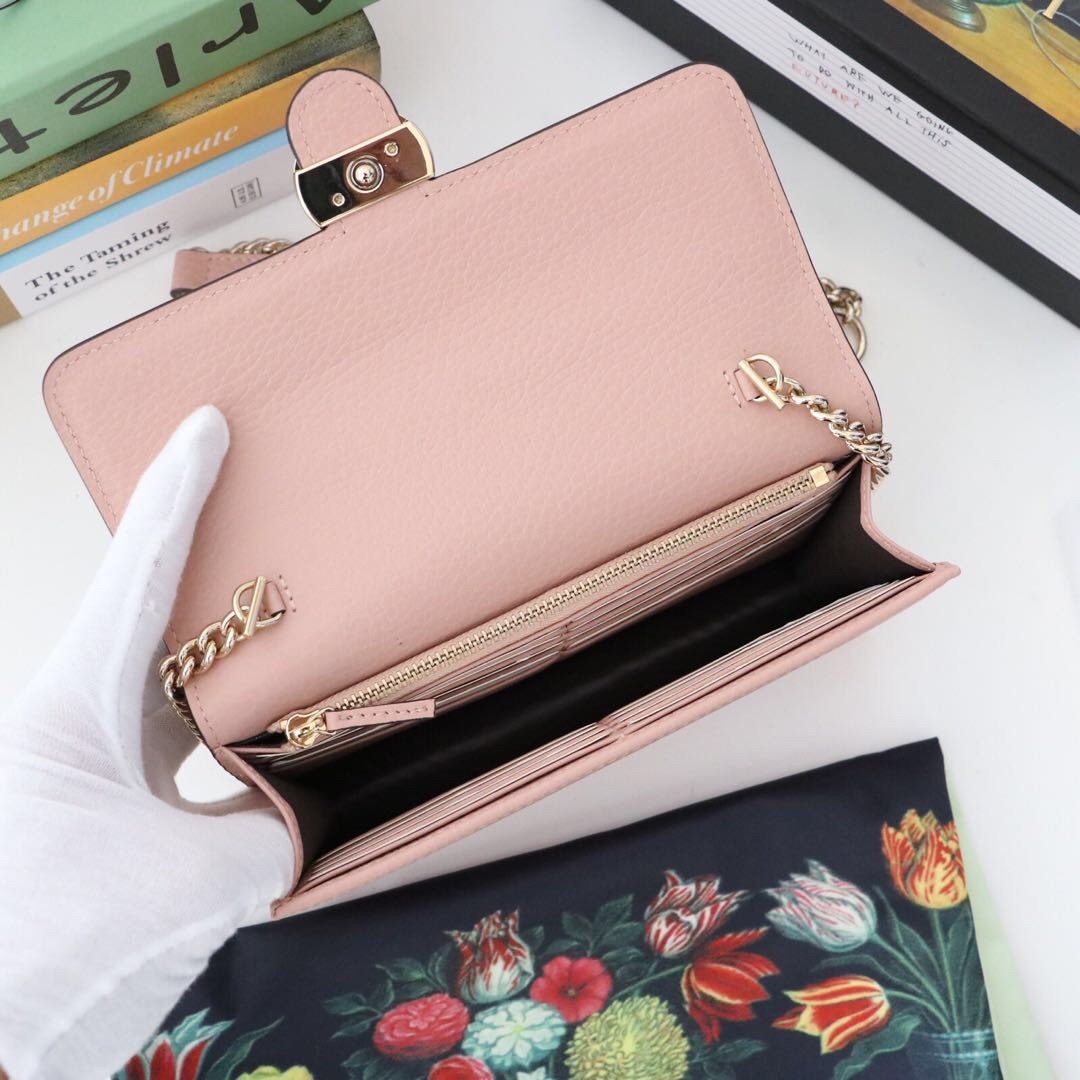 Gvc*1 510314 Pink Leather Interlocking Bag