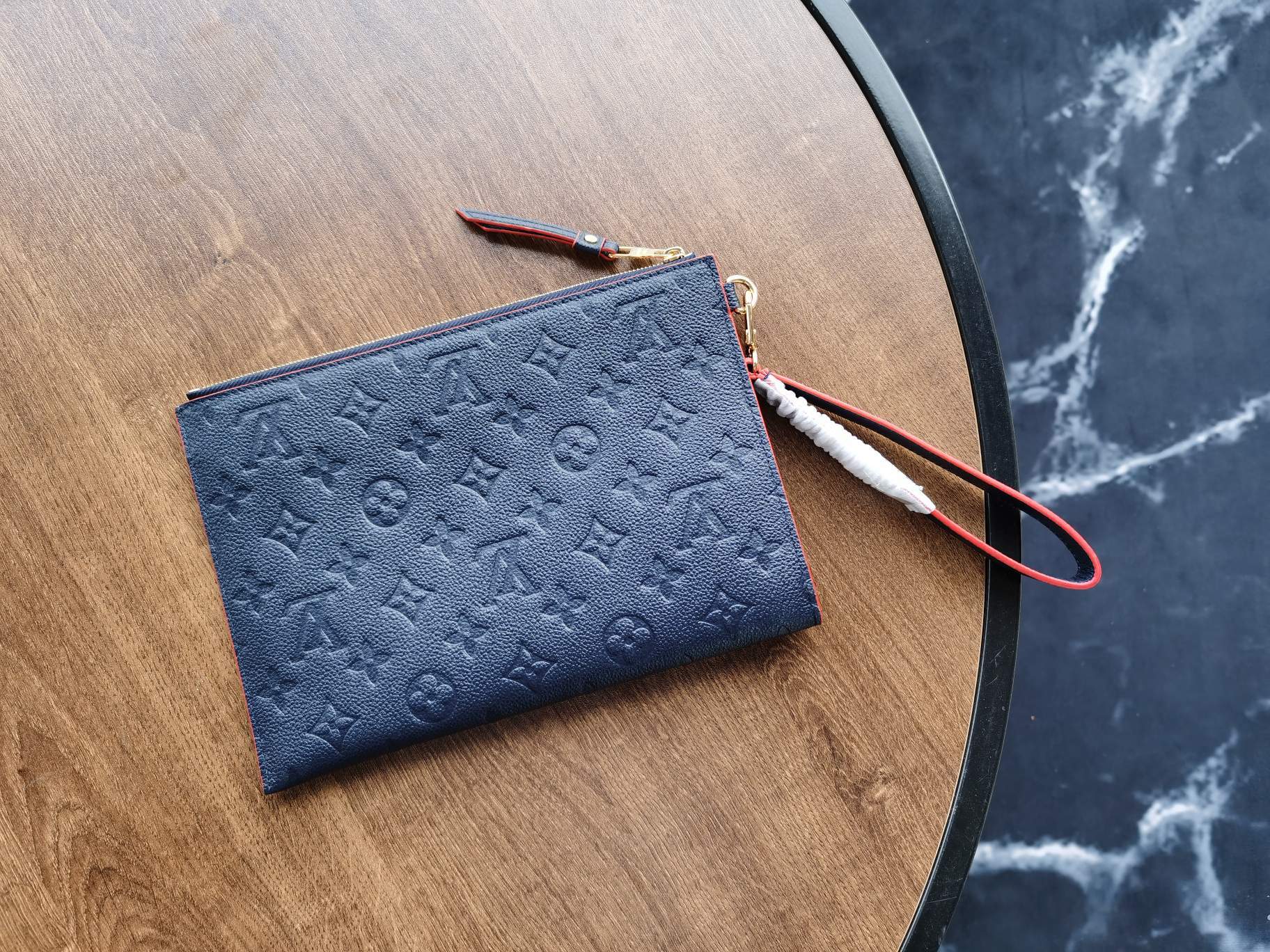 LV POCHETTE MÉLANIE MM BLUE