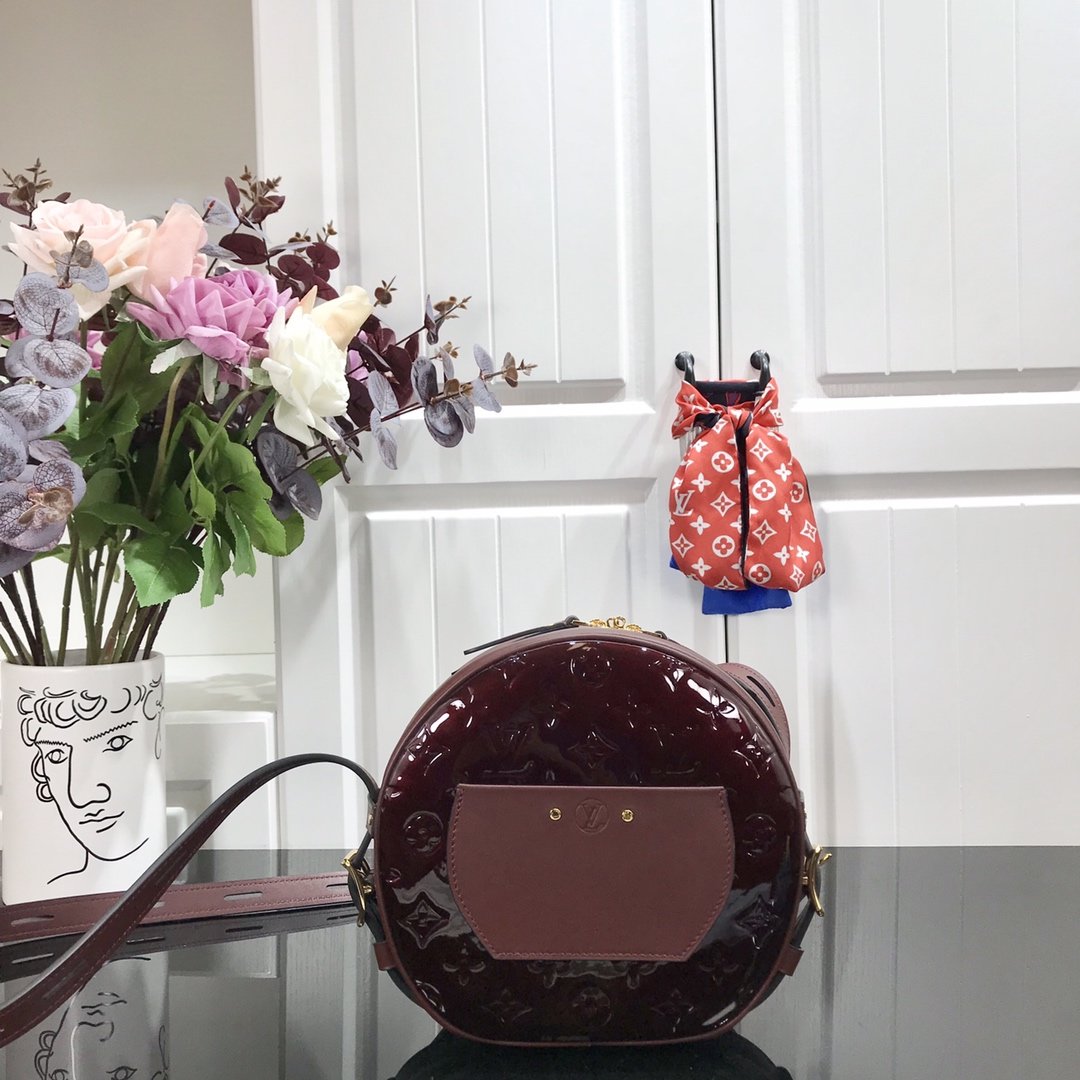 LV Boite Chapeau Souple Bag M53999