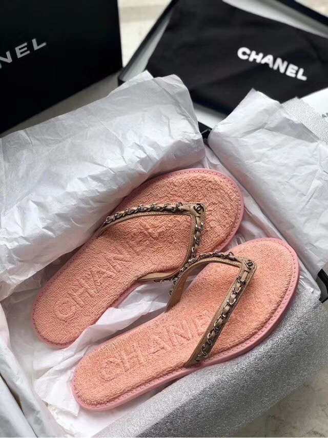 Ch**el Slipper 002