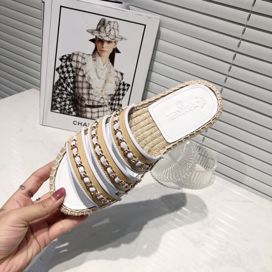 Ch**el Sandals 001