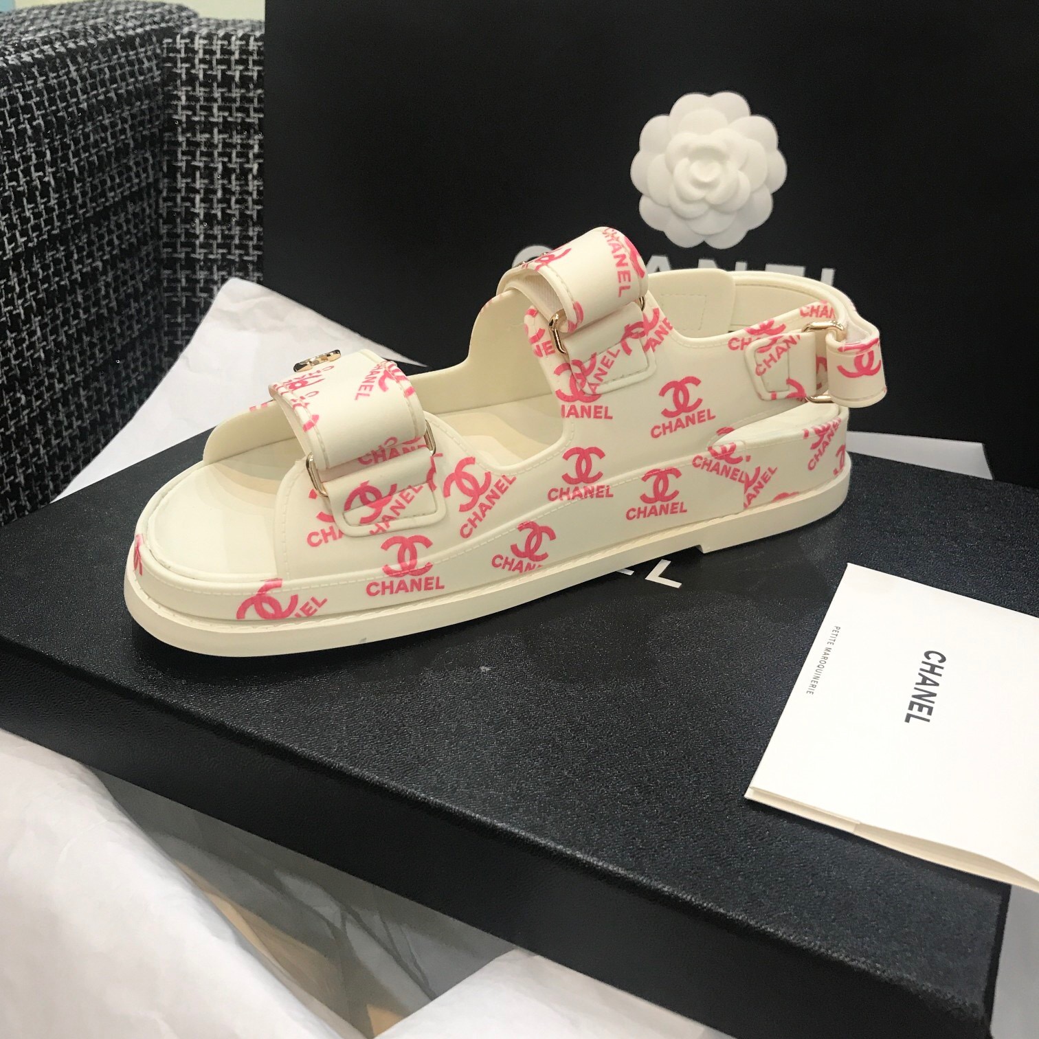 Ch**el Sandals 003