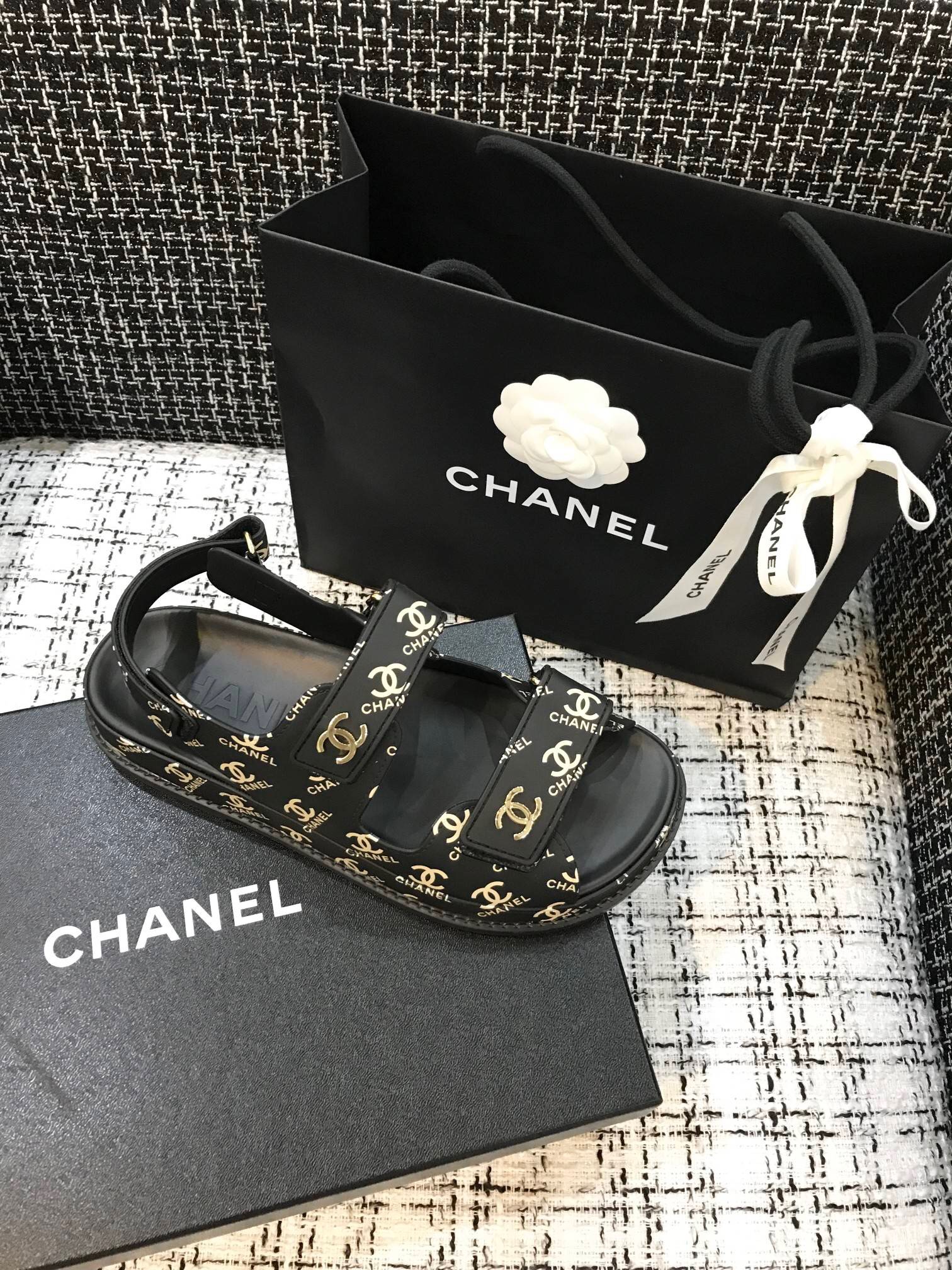 Ch**el Sandals 006