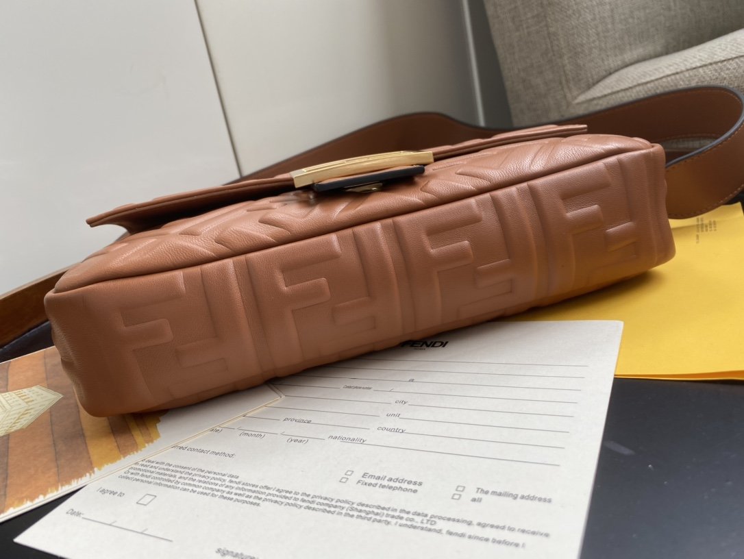 F**di Baguette Bag 26cm