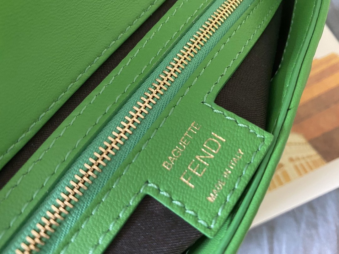 F**di Baguette Bag 26cm Green