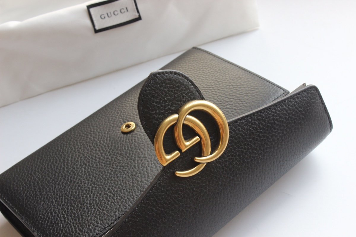 Gvc*1 Chain Shoulder Bag 20cm