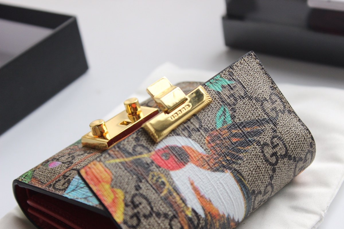 Gvc*1 Padlock wallet 003