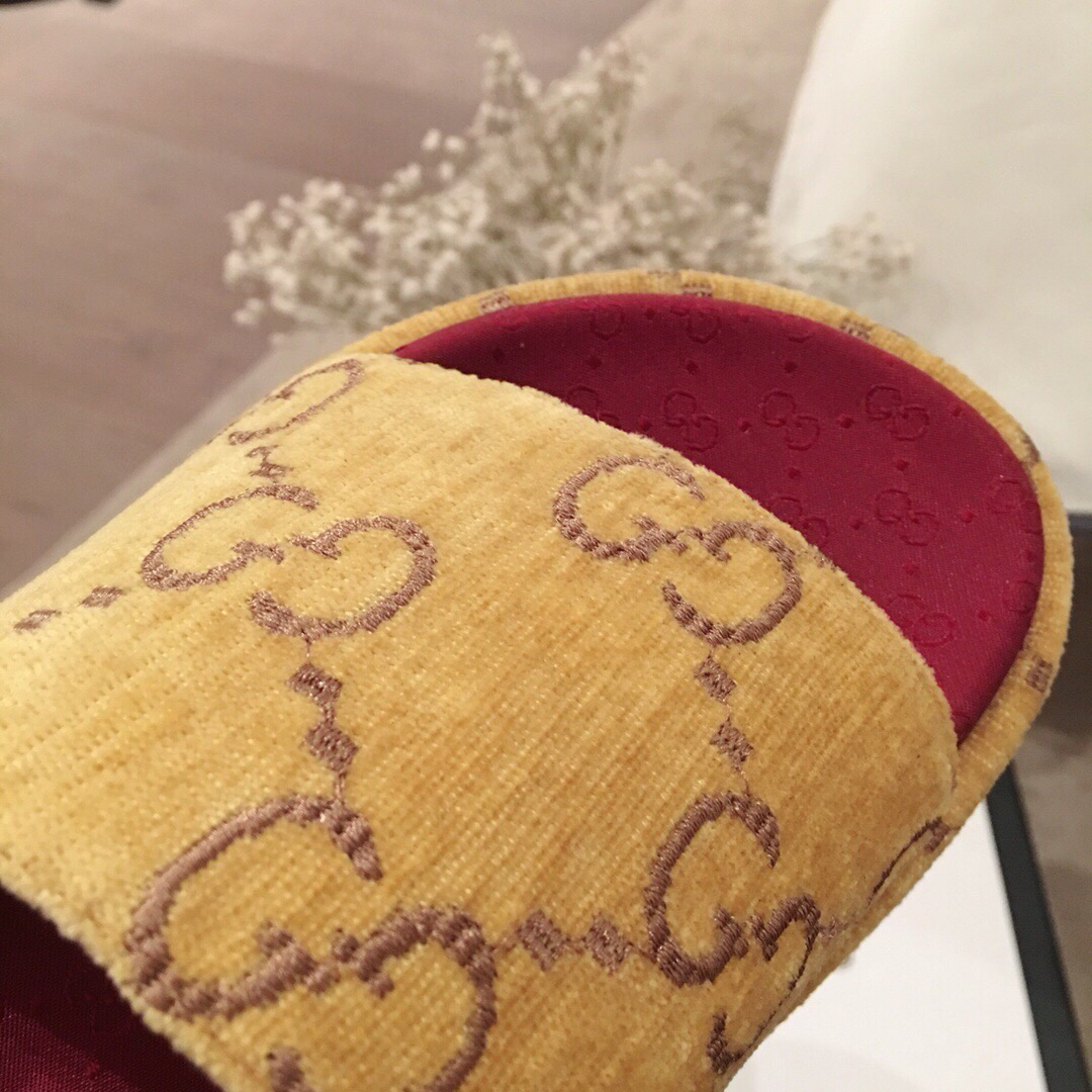 Gvc*1 Sandals 011