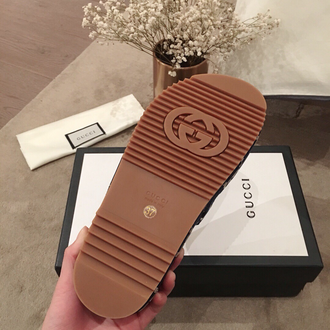 Gvc*1 Sandals 014