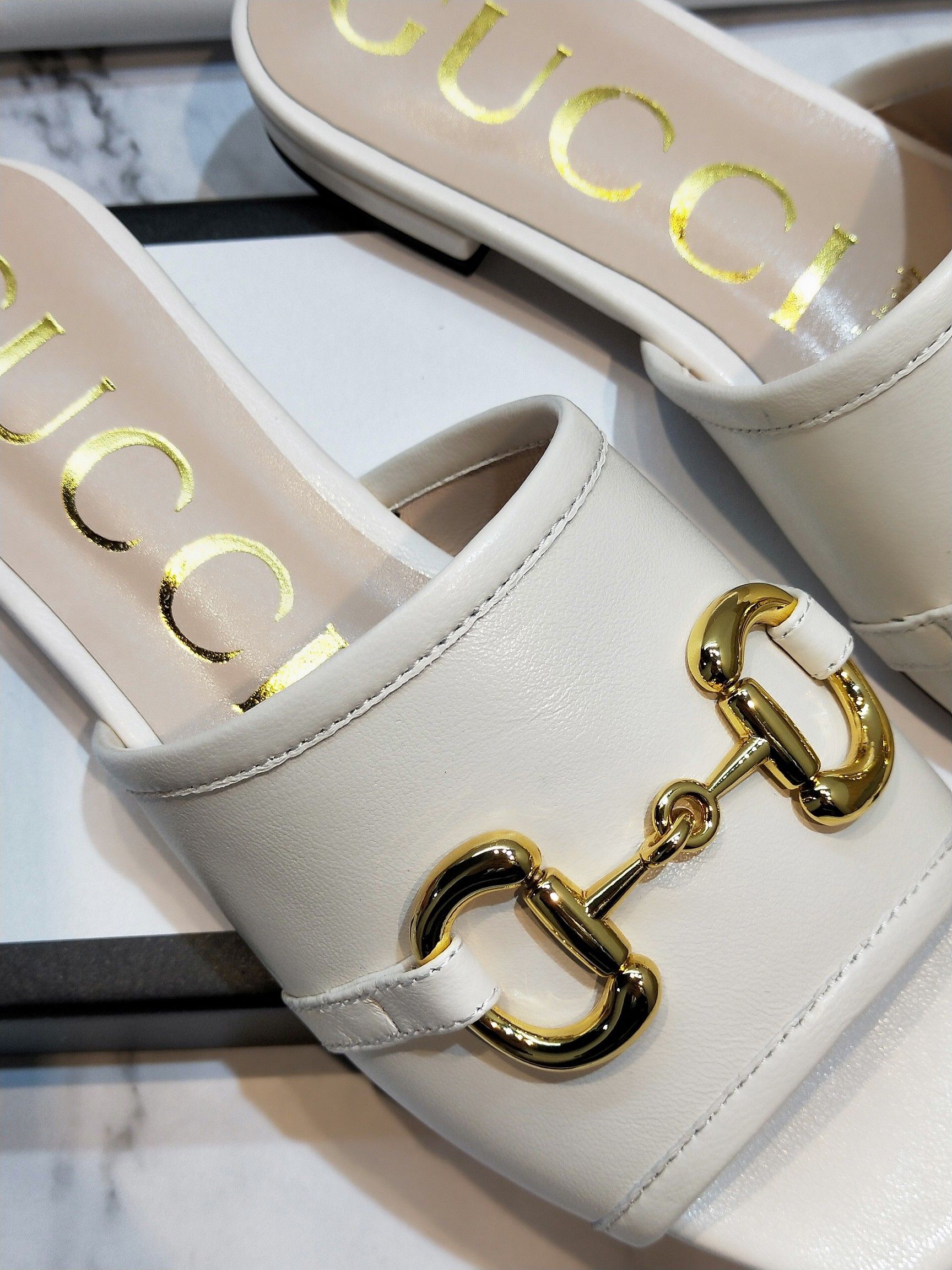 Gvc*1 Sandals 019