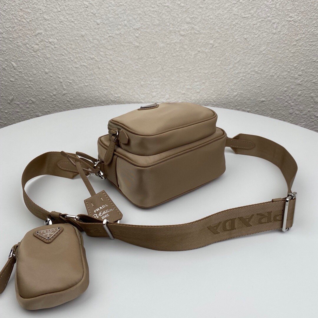 Pra*a Nylon Hobo Bag 20cm 001