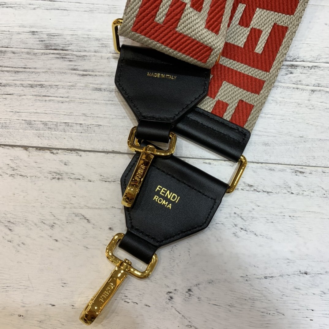 F**di Strap 001