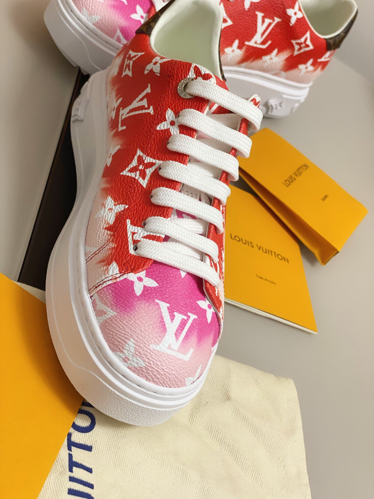 L0vis Vvtt0n Sneakers 003