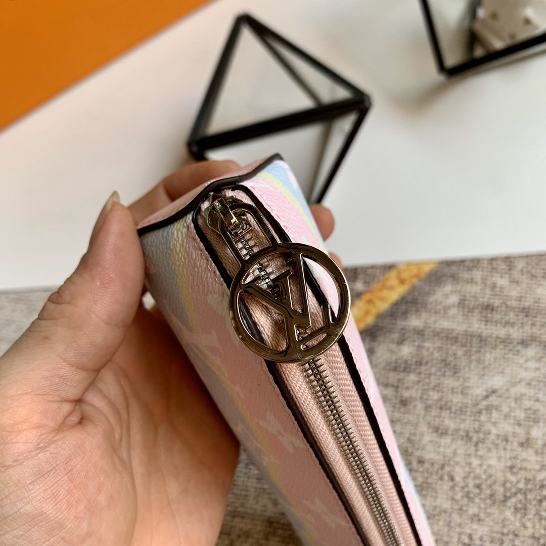 L0vis Vvtt0n Monogram Giant Elizabeth Pencil Pouch