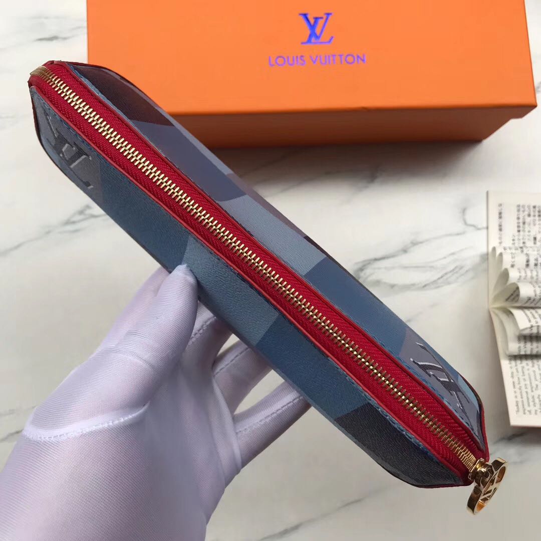 L0vis Vvtt0n Monogram Giant Elizabeth Pencil Pouch 002