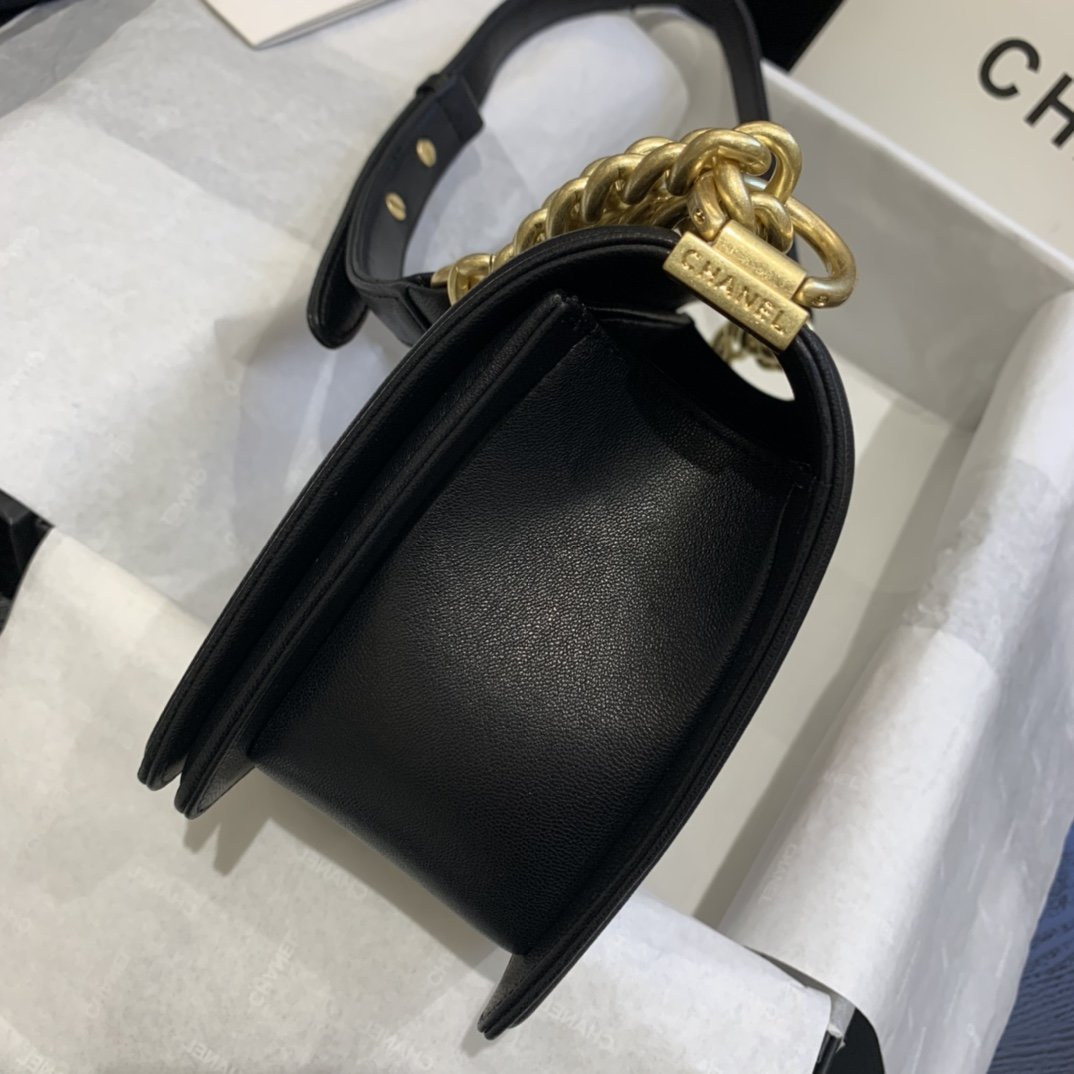 Ch**el 25cm Boy Bag 